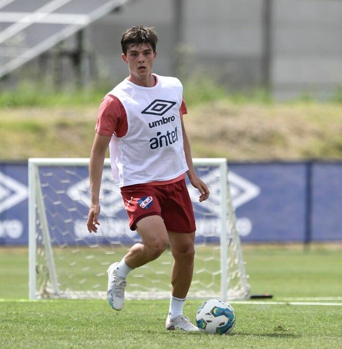 Rafael Haller en el entrenamiento de Nacional.