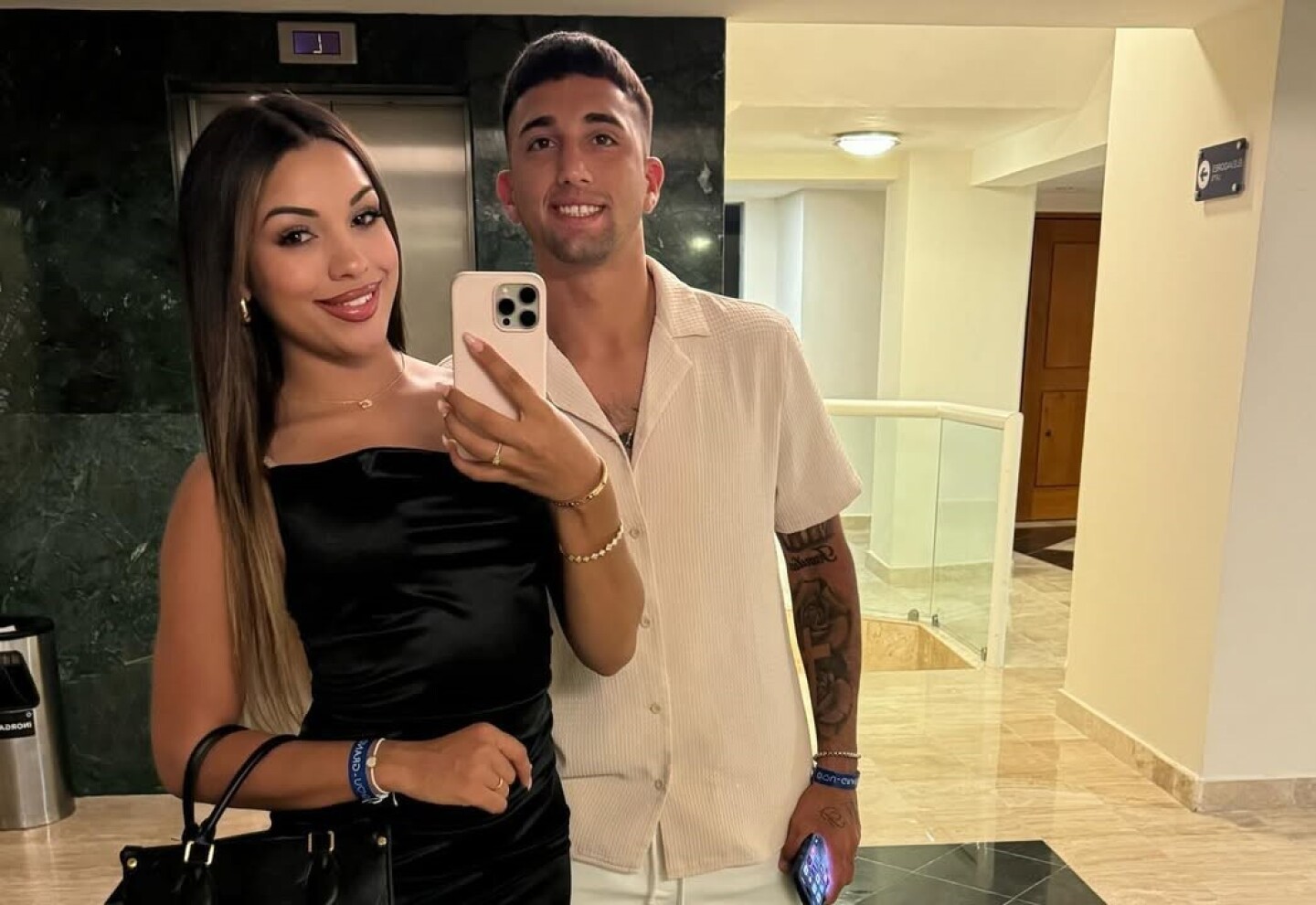 Cristian Olivera y su esposa, Melanie Guevara.