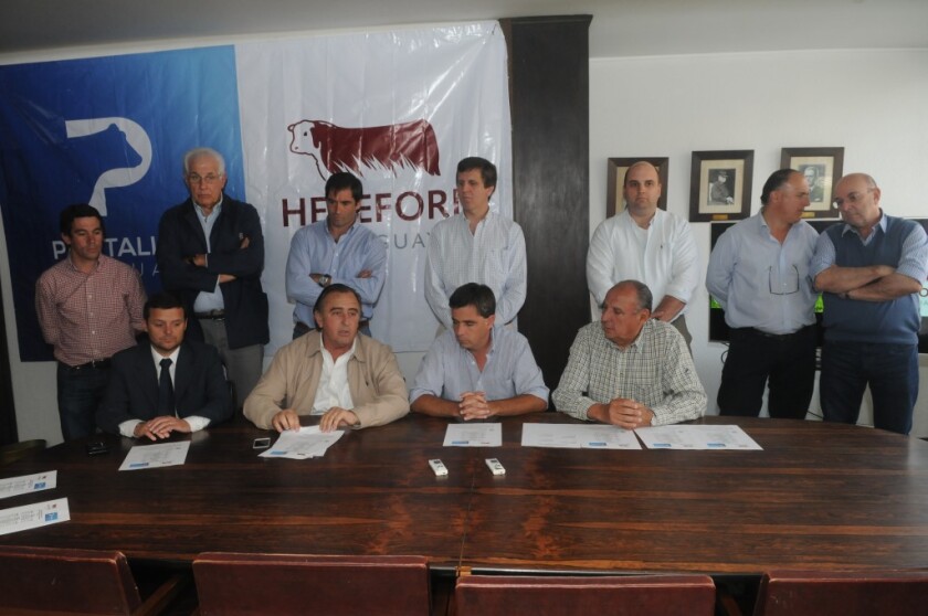 Conferencia de Ganadera Hereford en su sede, Mvdeo., ND 20151123, foto Francisco Flores