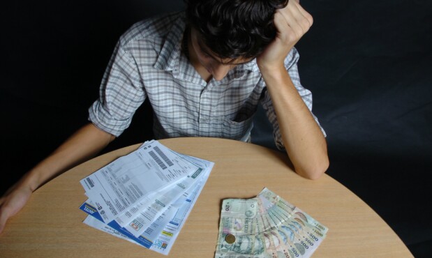 Interés: un préstamo con retención tiene una tasa de entre 38% y 41%; sin retención puede subir hasta 125% o más. Foto: archivo El País