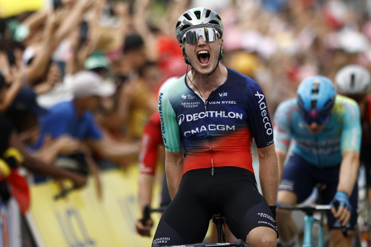Olav Kooij gana la quinta etapa del Tour de Francia 2026.