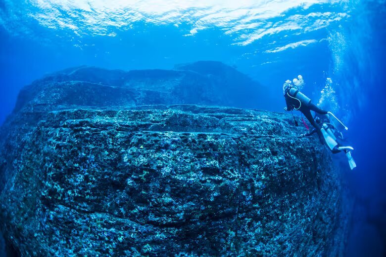 Buzo en Yonaguni