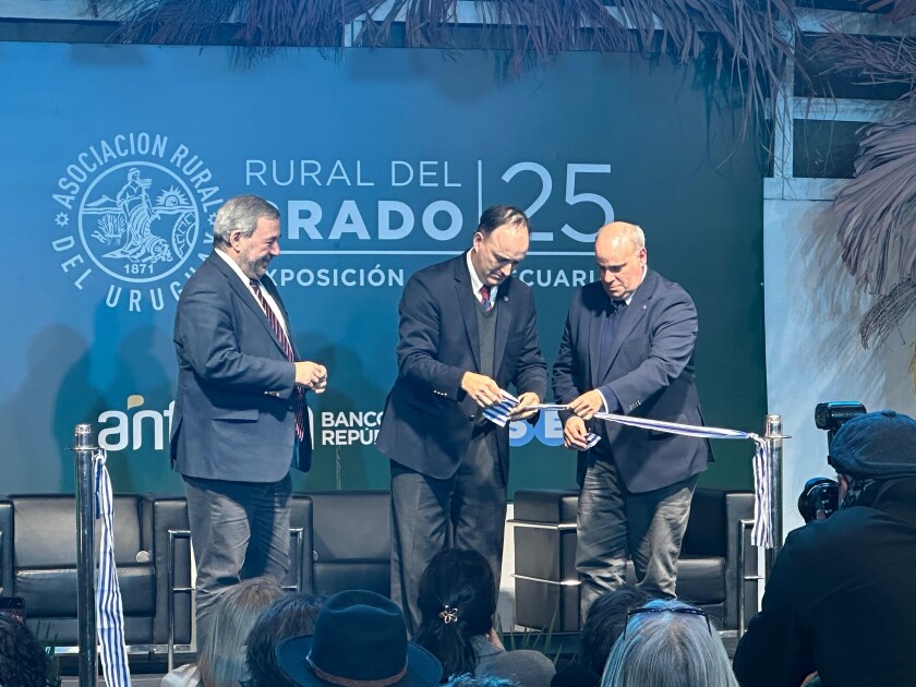 Corte de cinta Expo Rural Prado 2025.
