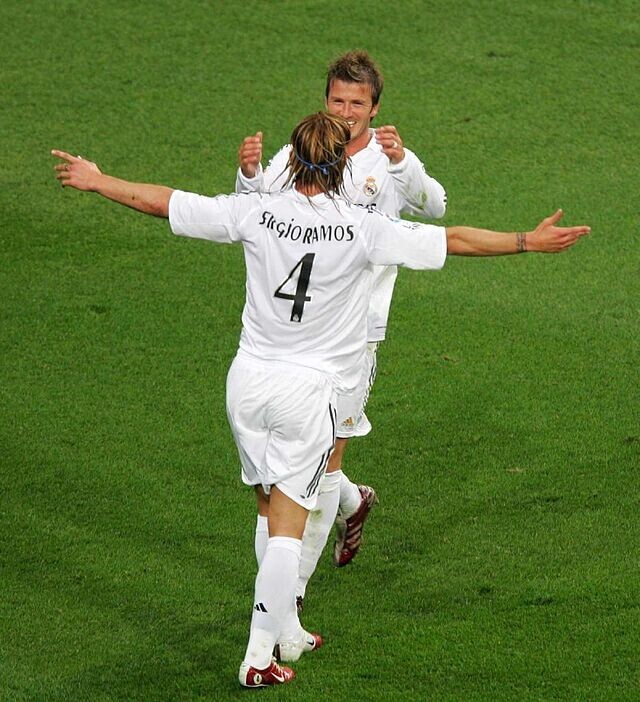 Sergio Ramos y David Beckham como jugadores del Real Madrid.