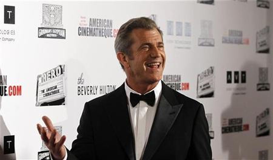 Mel Gibson.