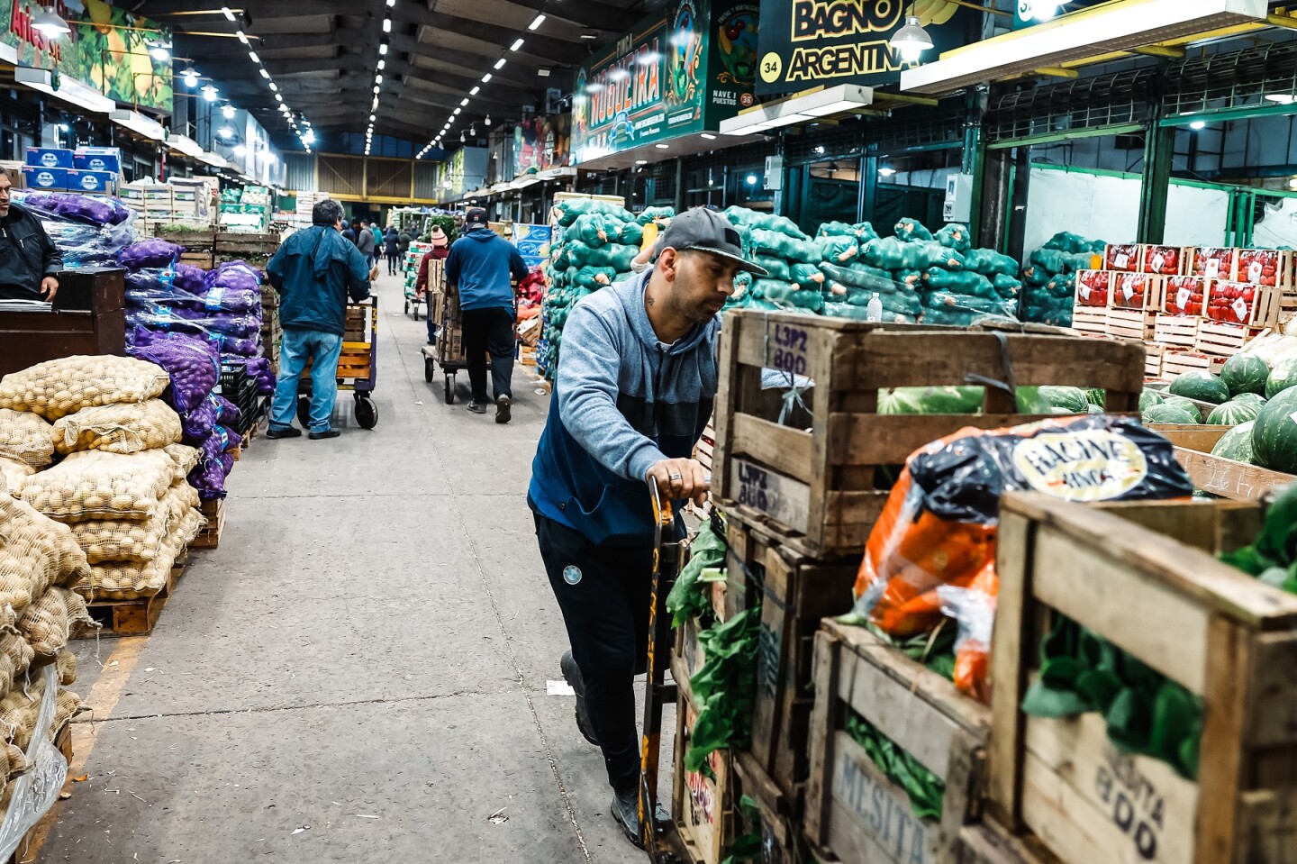 El gobierno argentino calcula que la inflación de 2023 rondará el 200 %