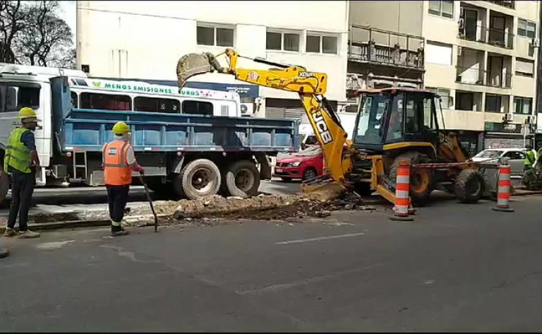 Obras por ciclovía en 18 de Julio