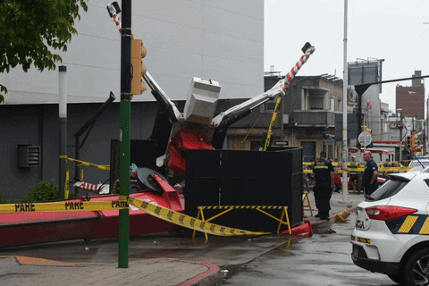 Gif accidente fatal con grúa en Nuevocentro Shopping 
