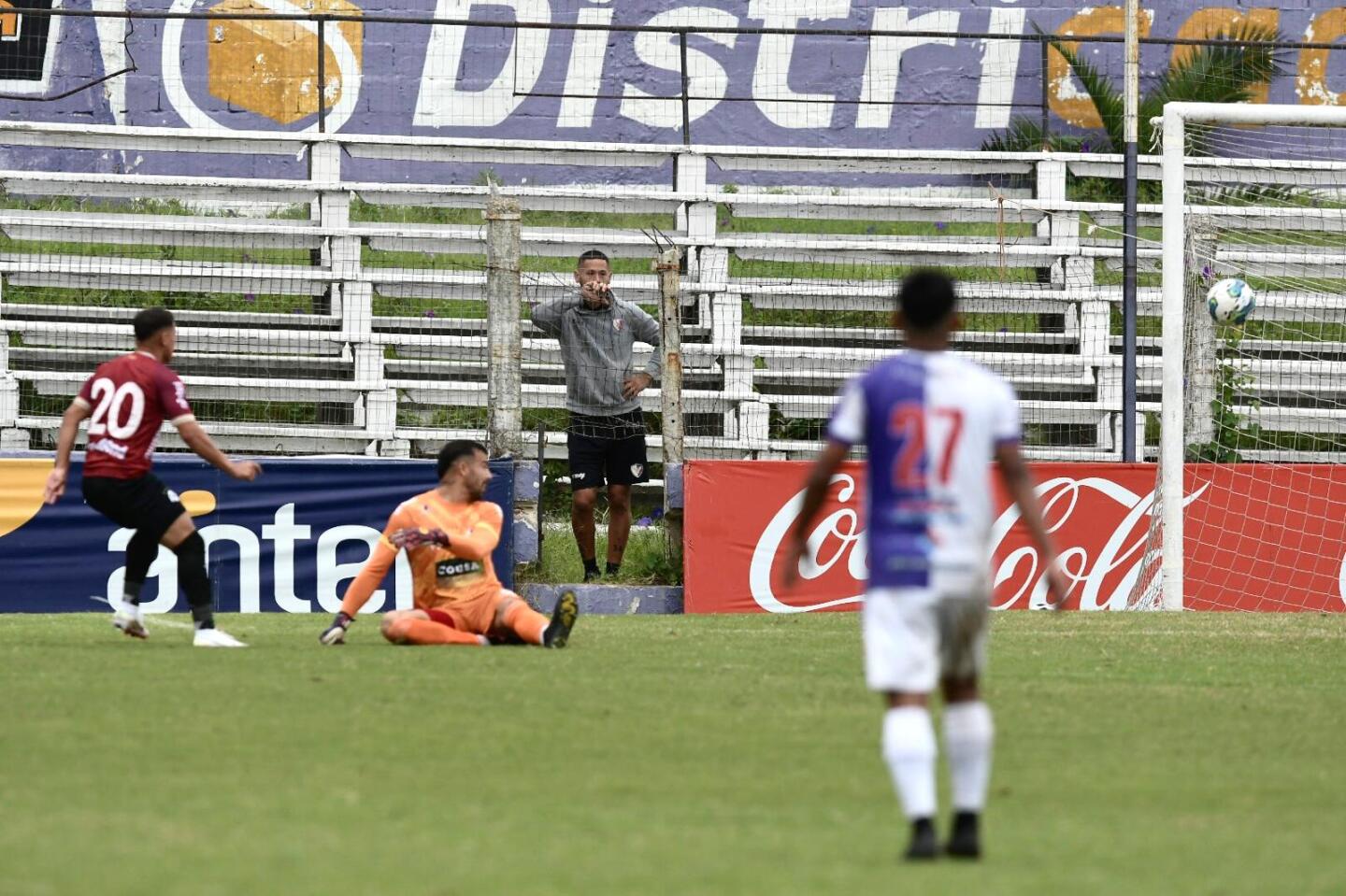 La definición de Nicolás Ferreira para el gol de Wanderers ante Fénix.