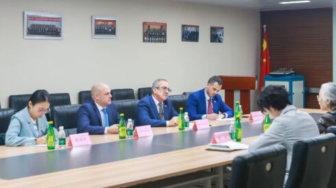 En el marco de su gira institucional por China, INAC participó en una reunión con la Cámara de Importadores y Exportadores de Alimentos, Productos Nativos y Subproductos Animales de China.