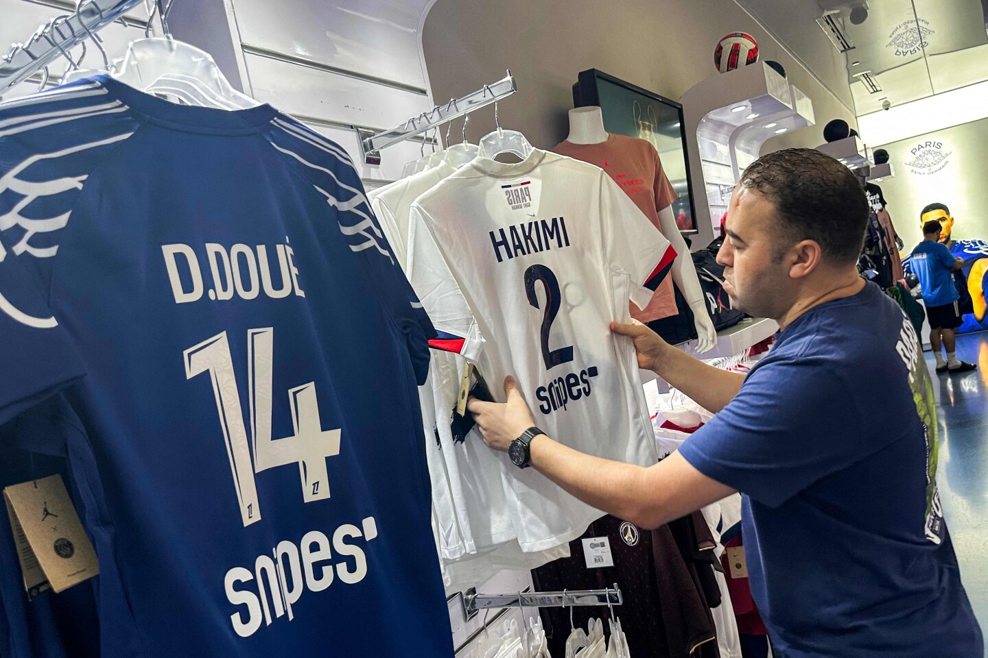 tienda del PSG.jpg
