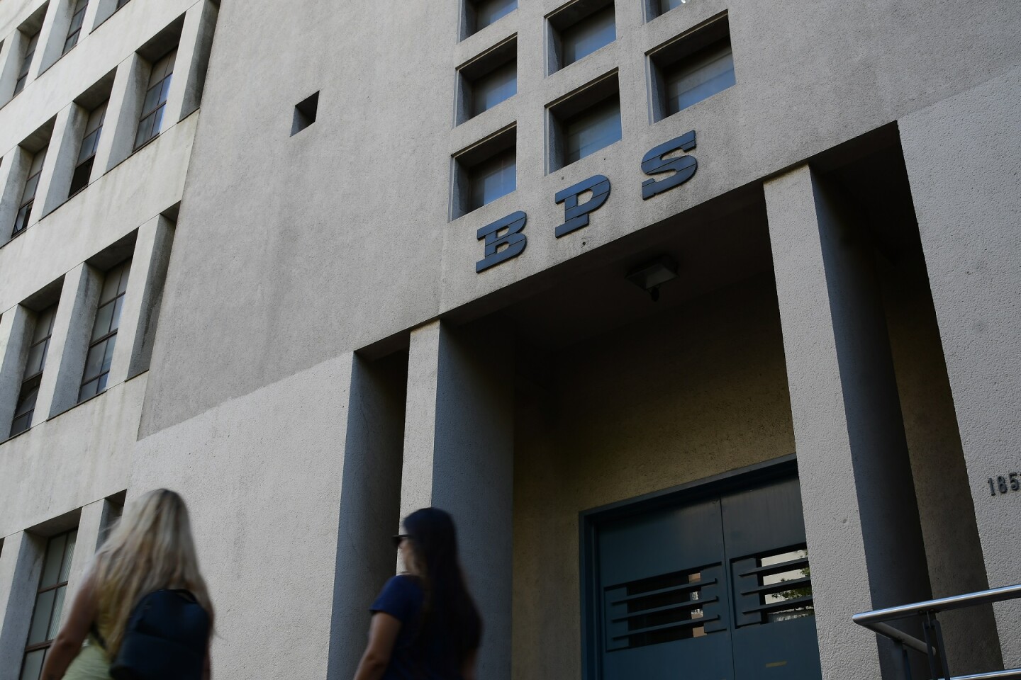Fachada del edificio sede del Banco de Previsión Social (BPS).
