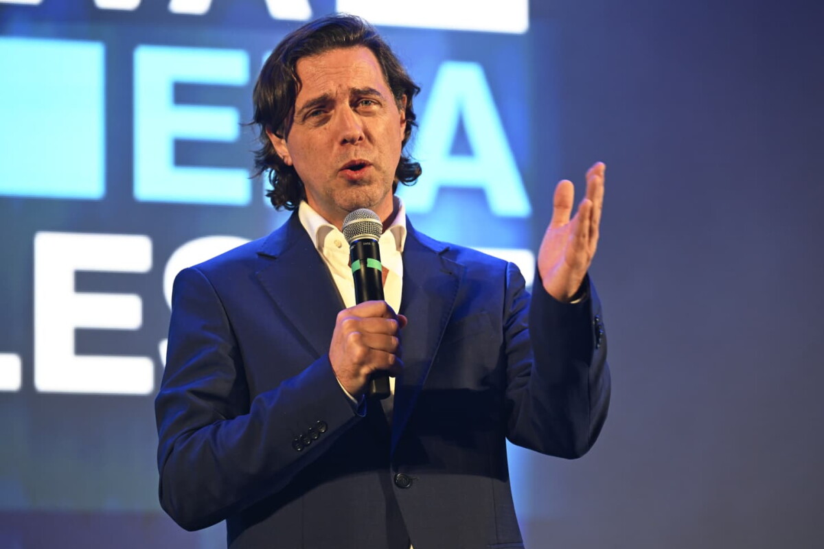 Alonso: la "tentación" que deja abierta su reelección en AUF, debate por casas de apuestas y la "pesadilla" de Rampla