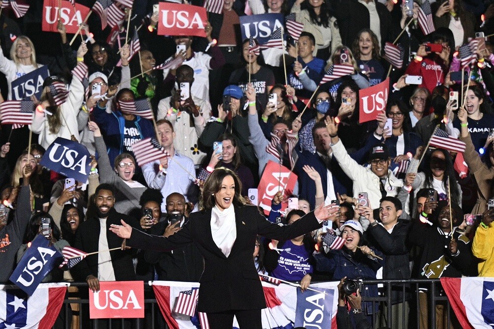 Harris: la demócrata eligió para su acto en Washington el parque frente a la Casa Blanca.