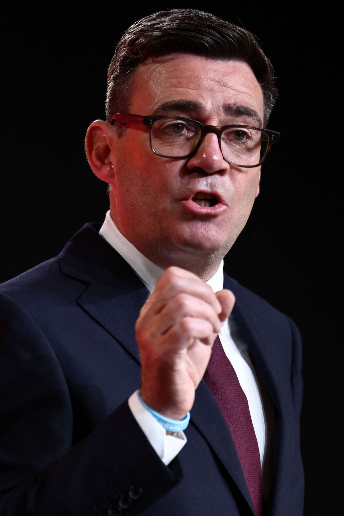 Primer ministro. Andy Burnham asumirá su cargo hoy lunes.