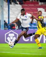 Gonzalo Carneiro en el partido entre Nacional y Deportivo Táchira en el Gran Parque Central.