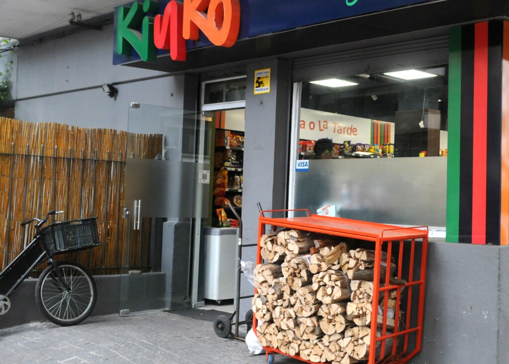 Local Kinko en Montevideo. Foto: Archivo El País