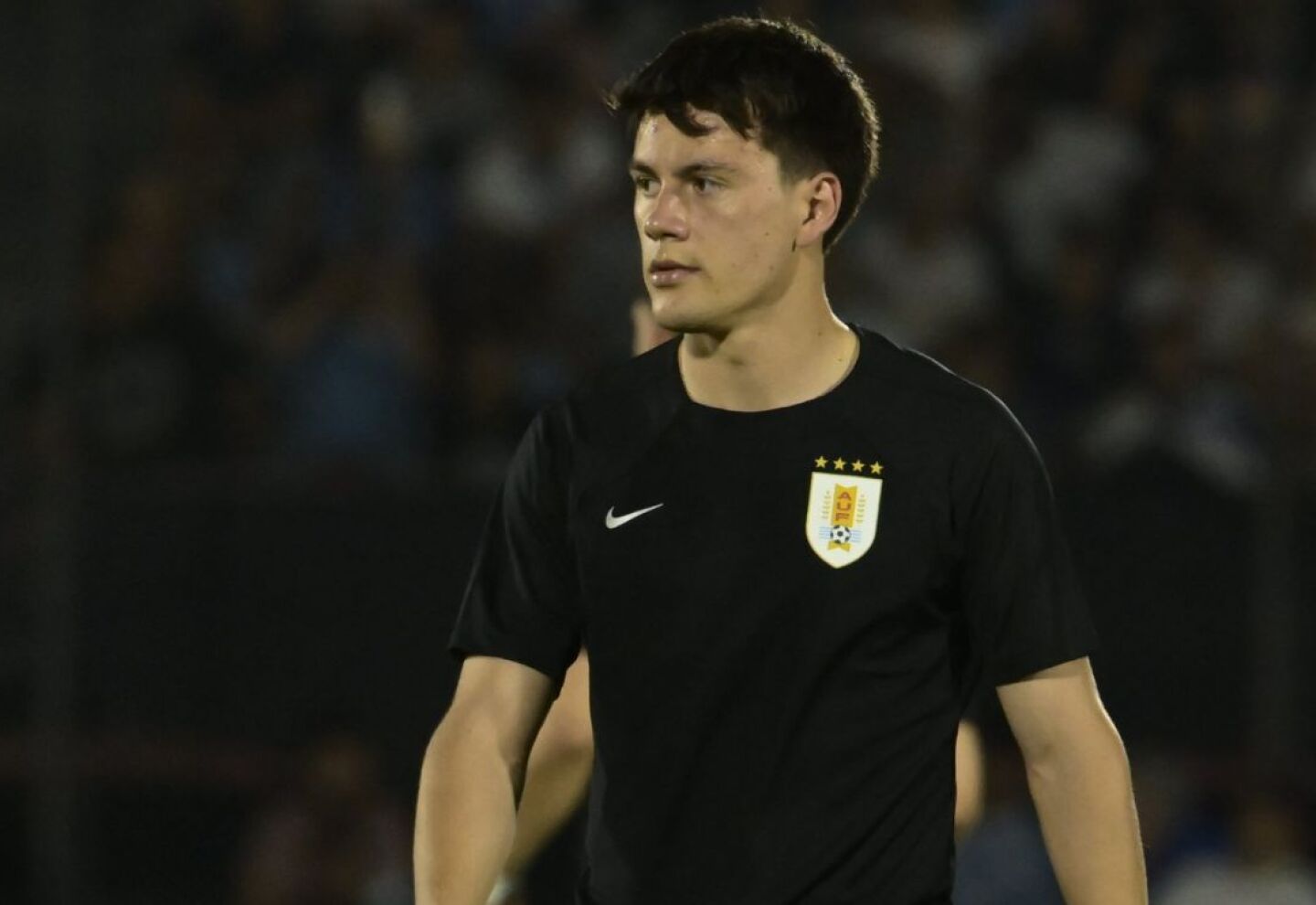 Facundo Pellistri en la previa del partido de Uruguay por Eliminatorias en el Estadio Centenario.