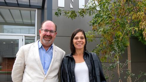 Ing. Agr. PhD Miguel Sierra como presidente de INIA y D.M.T.V. PhD Carolina Viñoles vicepresidenta de la institución