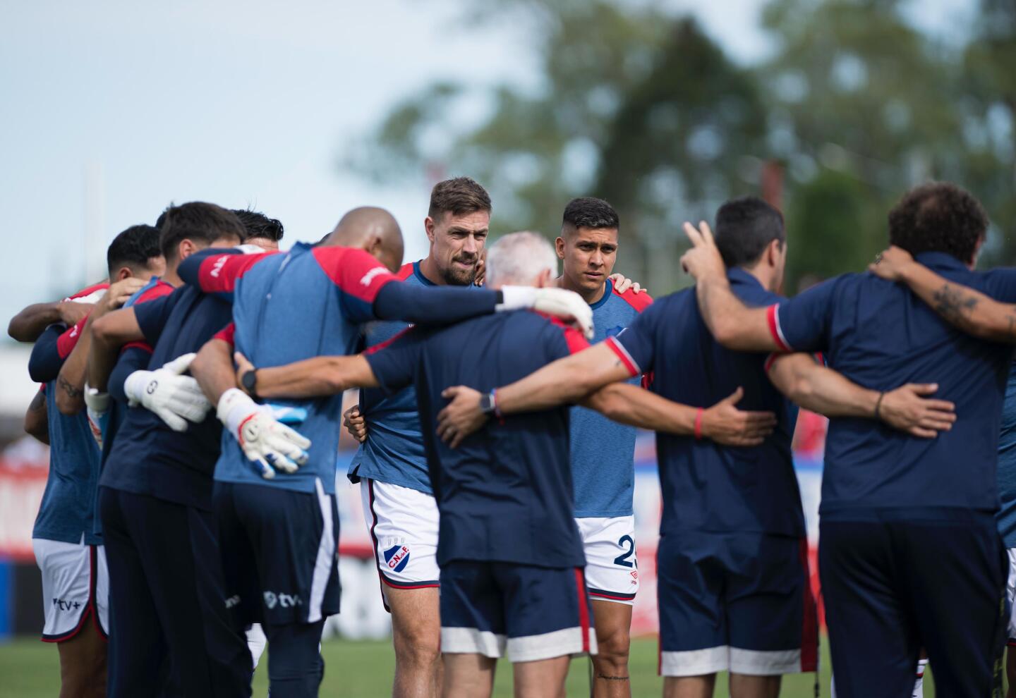 Nacional en el calentamiento de Boston vs. Nacional por la cuarta fecha.