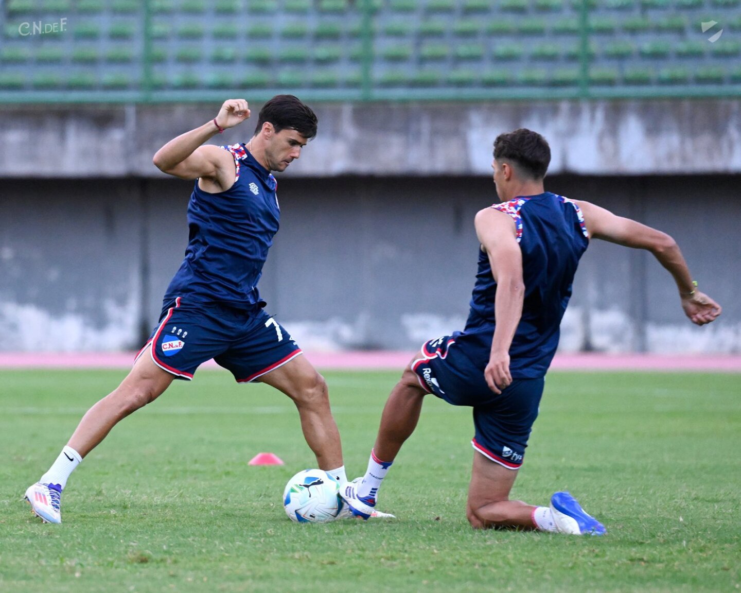 Nicolás Rodríguez en la práctica de Nacional previo al partido con Bahía por Copa Libertadores.