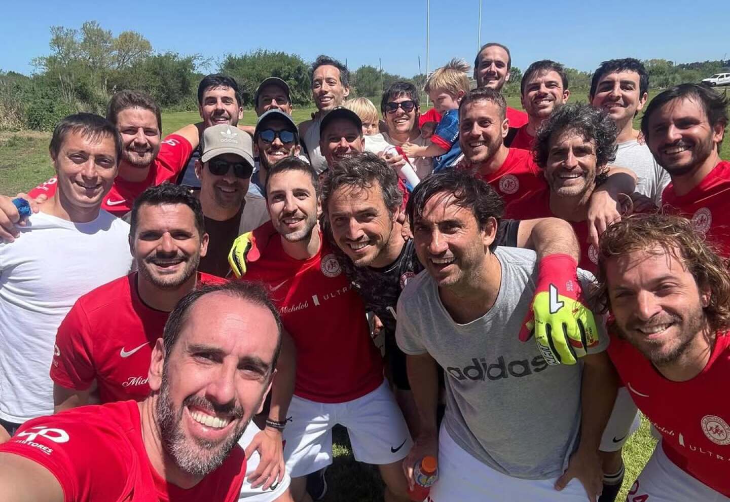 Diego Godín debutó en la Liga Universitaria con La Escalada FC