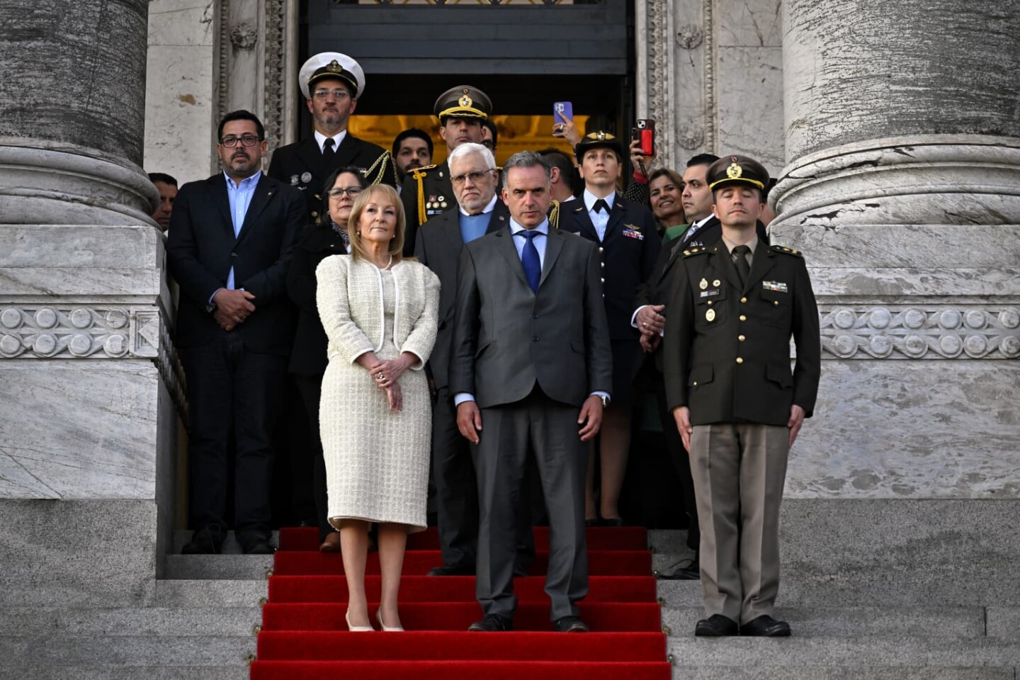 Carolina Cosse y Yamandú Orsi en la celebración de los 100 años del Palacio Legislativo