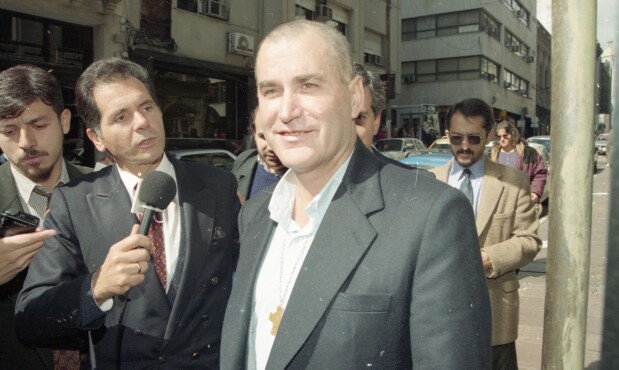 Adolfo Antelo antes de declarar en los años 90