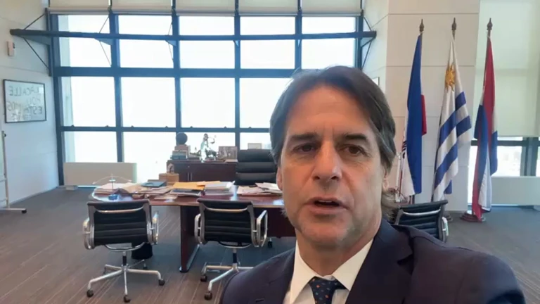 Lacalle Pou en  Orillas Solidarias