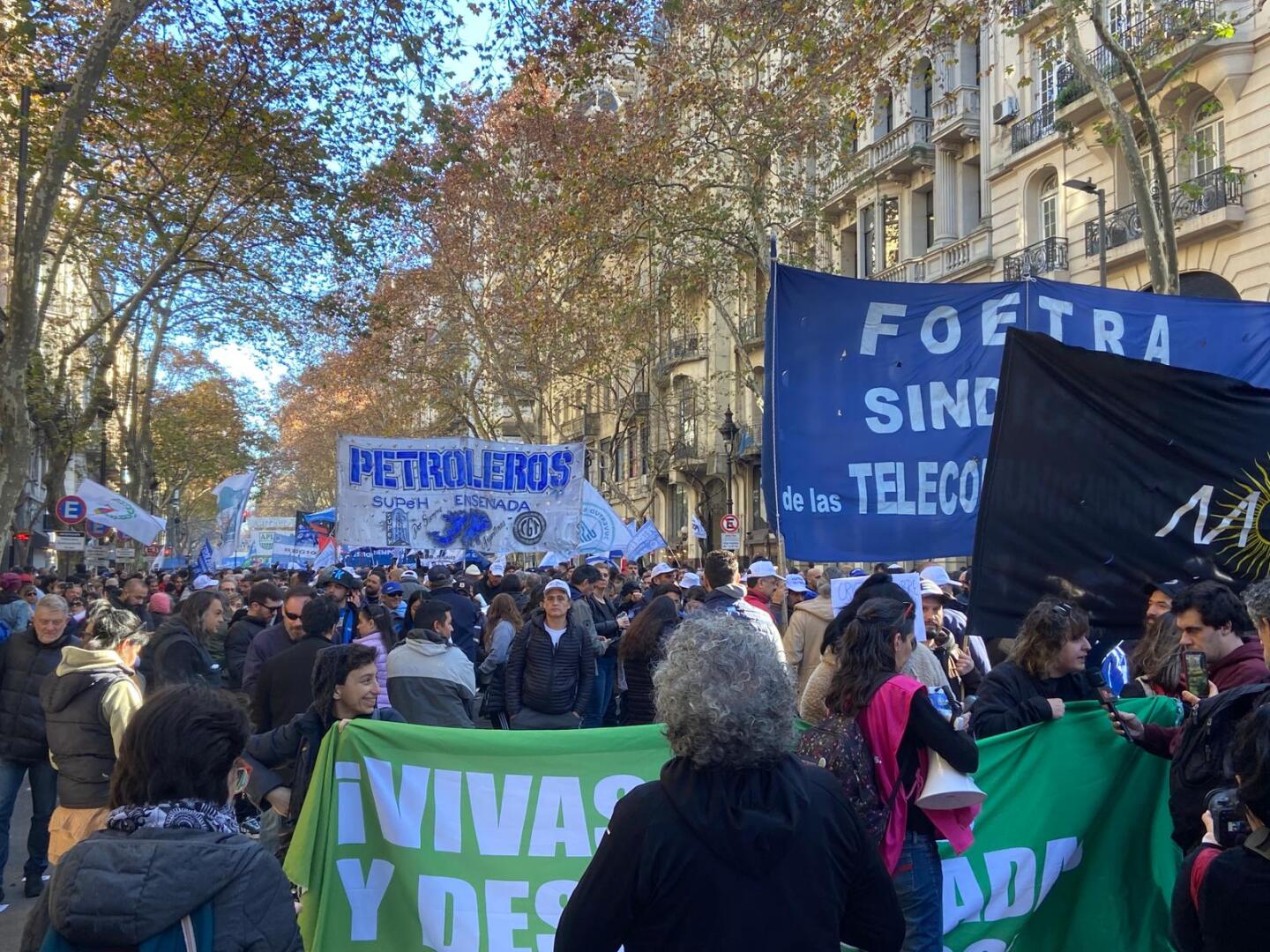 Manifestantes en la marcha a favor de Cristina Kirchner en Argentina.