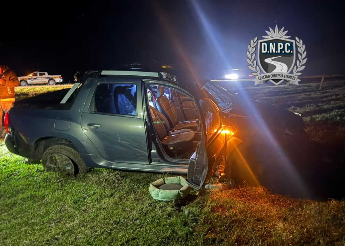 Siniestro de tránsito fatal con vuelco en Cerro Largo: hombre murió tras salir despedido de una camioneta
