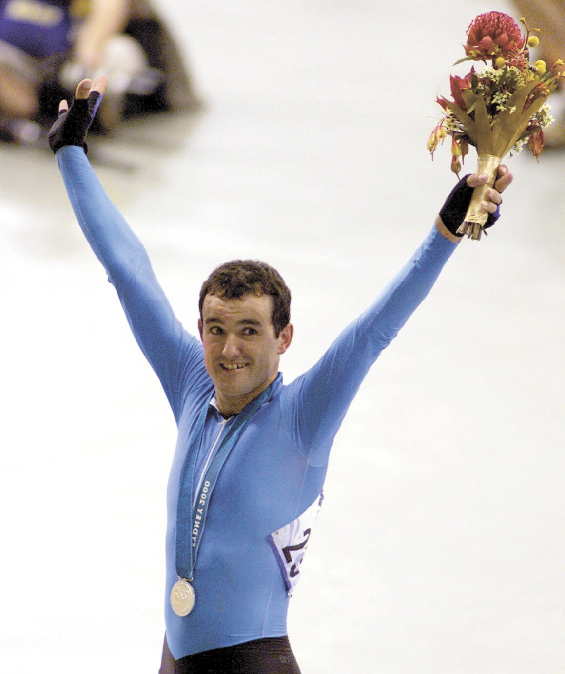 Milton Wynants con su medalla de plata en los JJ.OO. de Sídney 2000