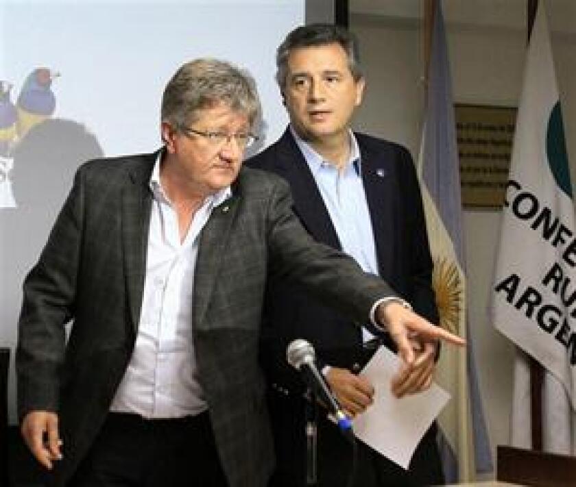 Ferrero y Etchevehere, ayer, en la sede de CRA. Foto: DyN