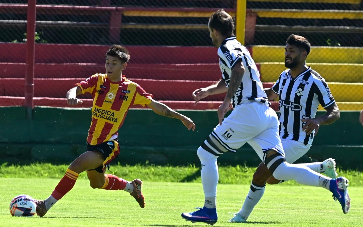 PARTIDAZO CON LESIONES Y EMPATE: Progreso y Wanderers no se sacaron ventajas