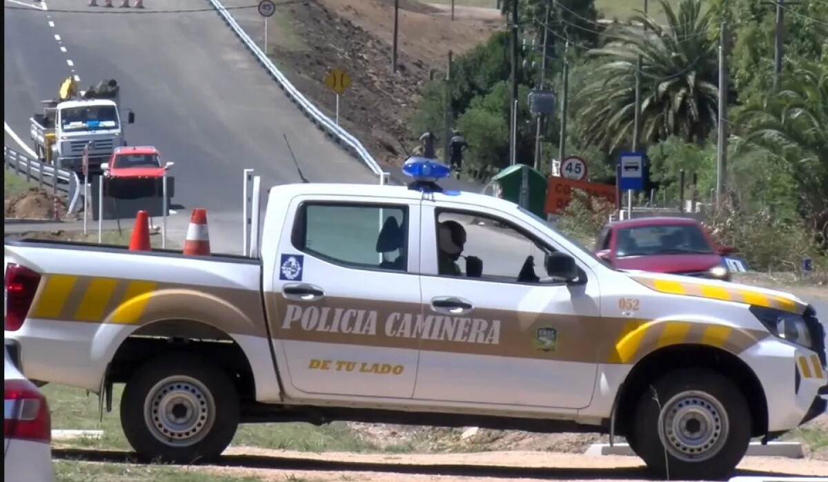Móvil de Policía Caminera.