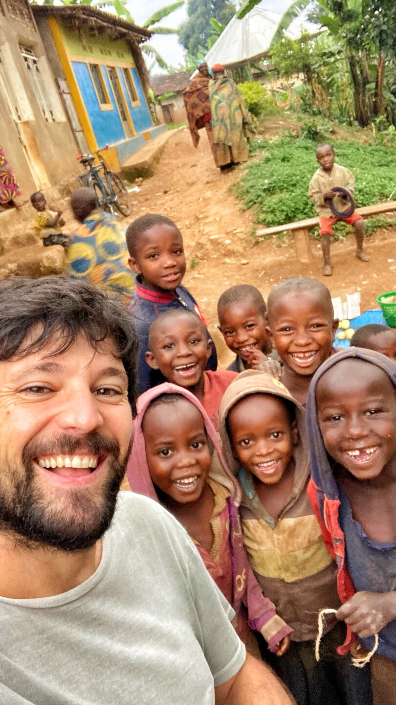 En Burundi, por esos días, Nicolás y Germán eran los únicos turistas.
