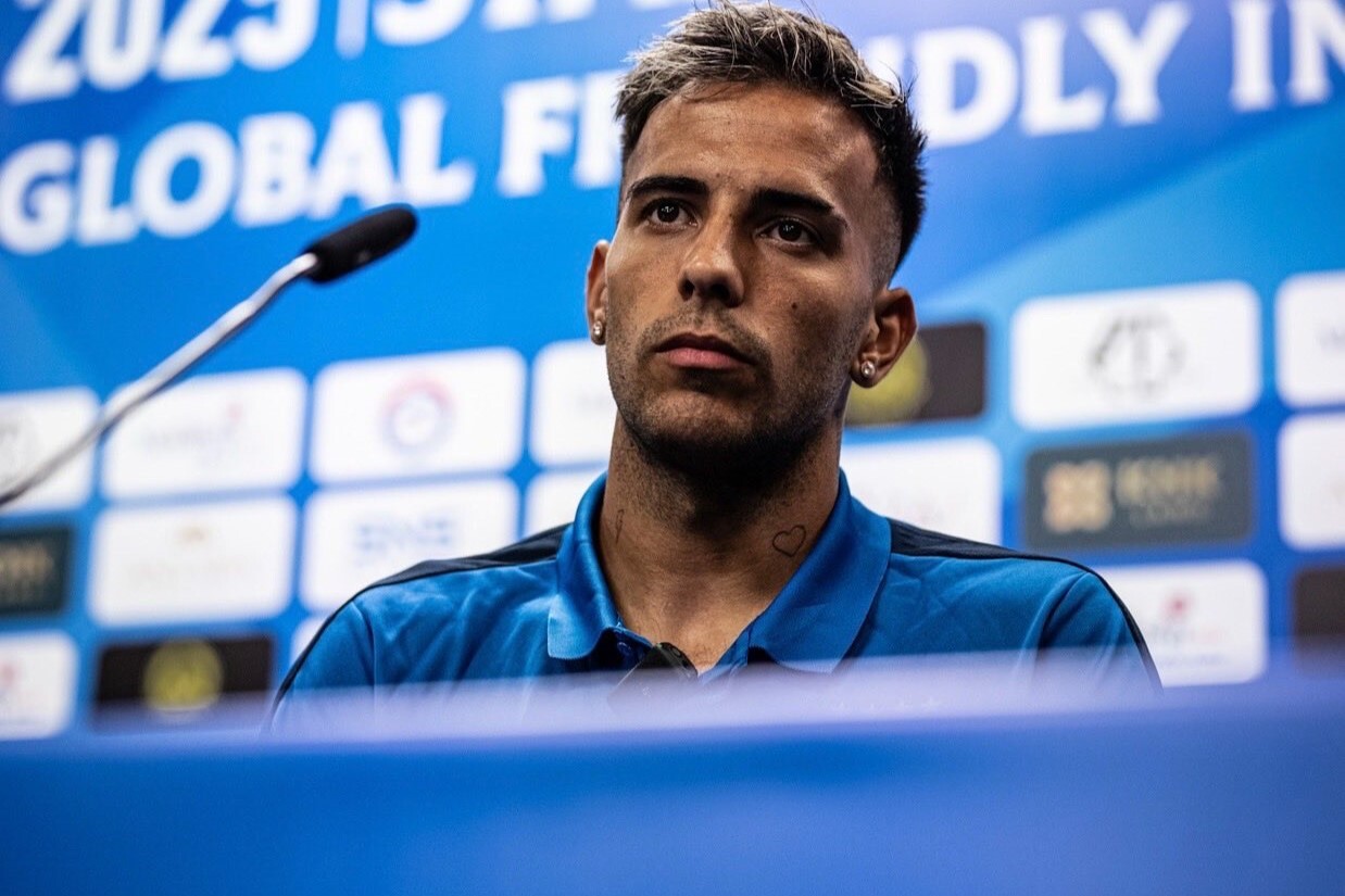 Rodrigo Zalazar en conferencia de prensa de la selección de Uruguay