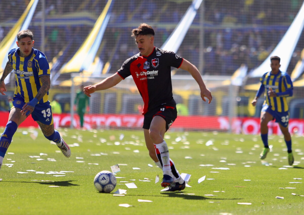 Newell's le empató el clásico a Rosario Central en la hora con un gol agónico entre uruguayos