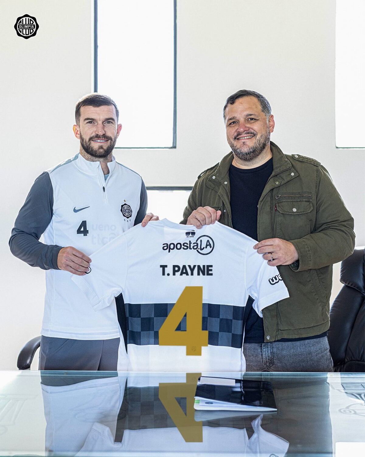 Tim Payne presentado en Olimpia de Paraguay