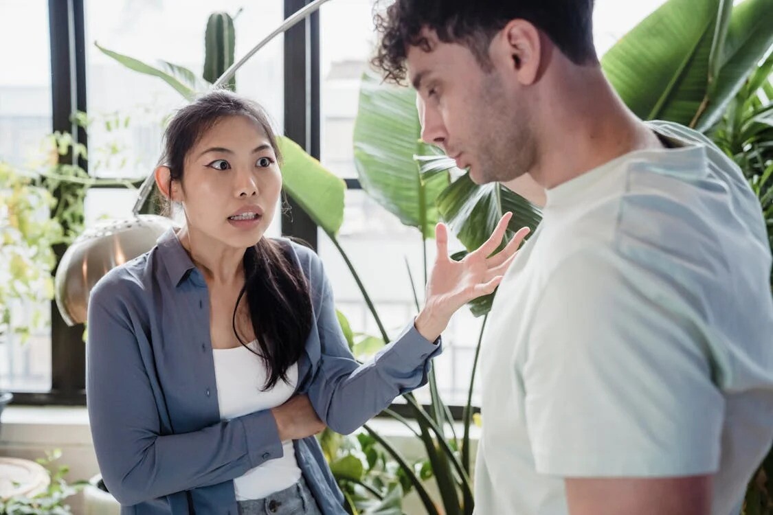 Pareja discutiendo.jpg