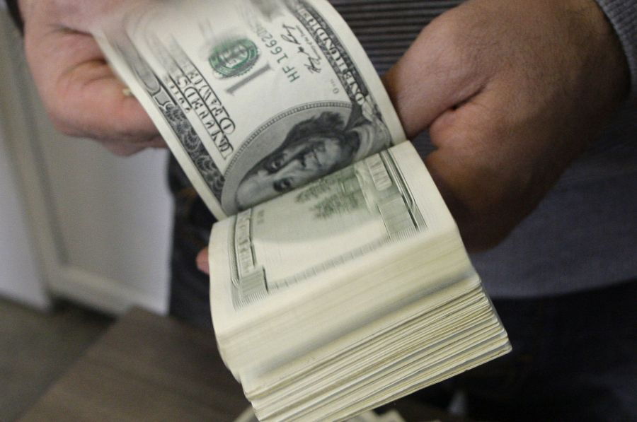 Dólares dólar