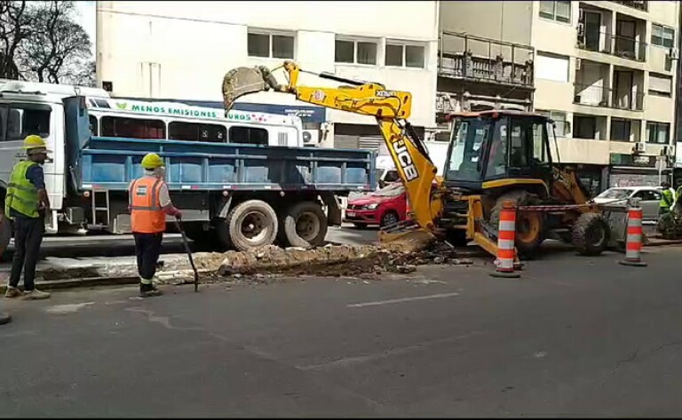 Obras por ciclovía en 18 de Julio