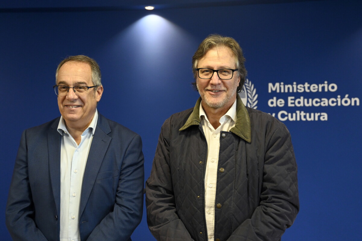 El ministro de Educación y Cultura, José Carlos Mahía, y Carlos Batthyány, el nombre elegido por el gobierno para ser rector de UTEC tras la renuncia de Valeria Larnaudie.