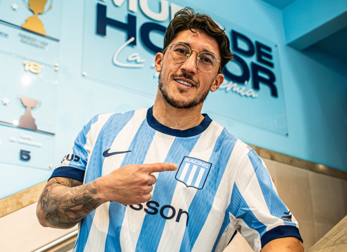 Pacha Espino fue presentado en Racing de Avellaneda.