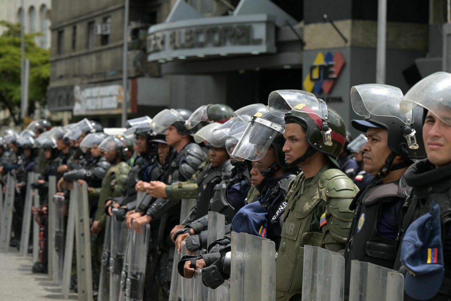 Militares en Caracas.