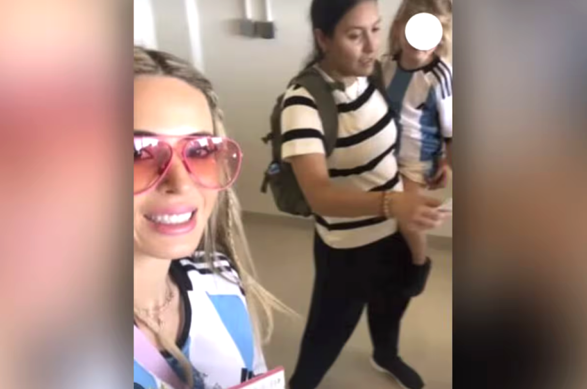 Cirio, junto a su hija y la niñera Milagros Escudero.
