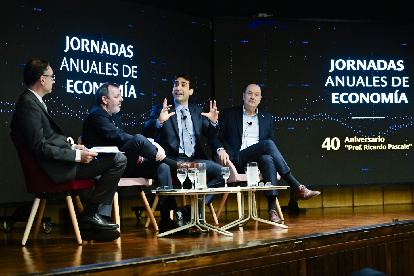 Guillermo Tolosa, Carlos Carvallo, Gabriel Galípolo y Federico Sturzenegger.jpg