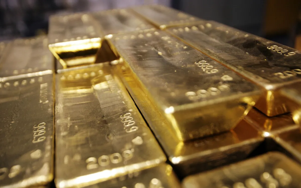 Onza de oro alcanza los US$ 4.856,51 en Nueva York