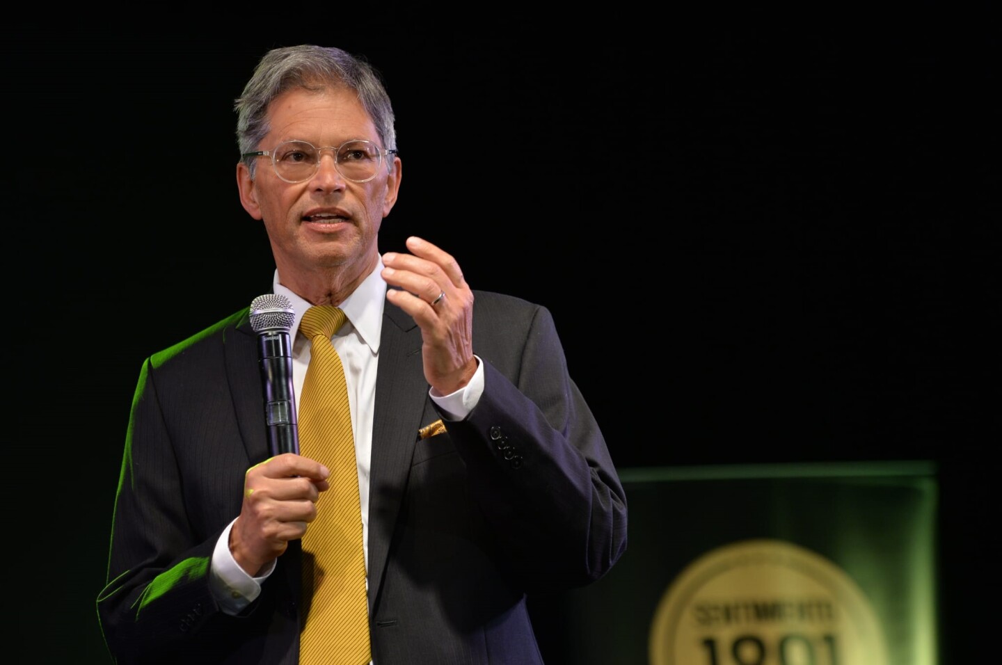 Eduardo Zaidensztat en el lanzamiento de la candidatura de Ignacio Ruglio a una nueva presidencia de Peñarol.