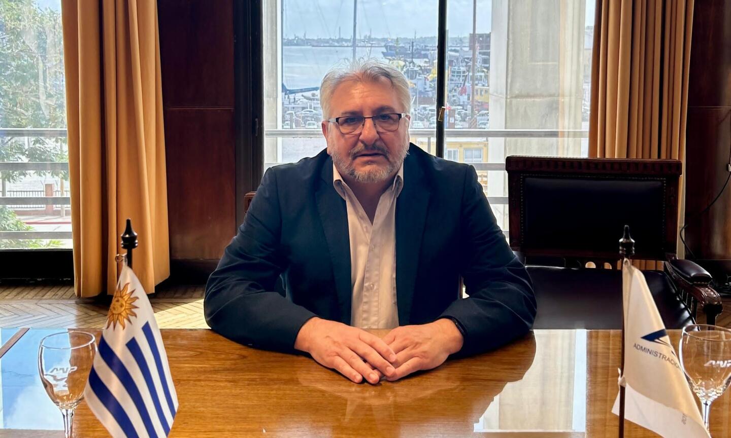 El presidente de la Administración Nacional de Puertos, Pablo Genta, recibió la información.